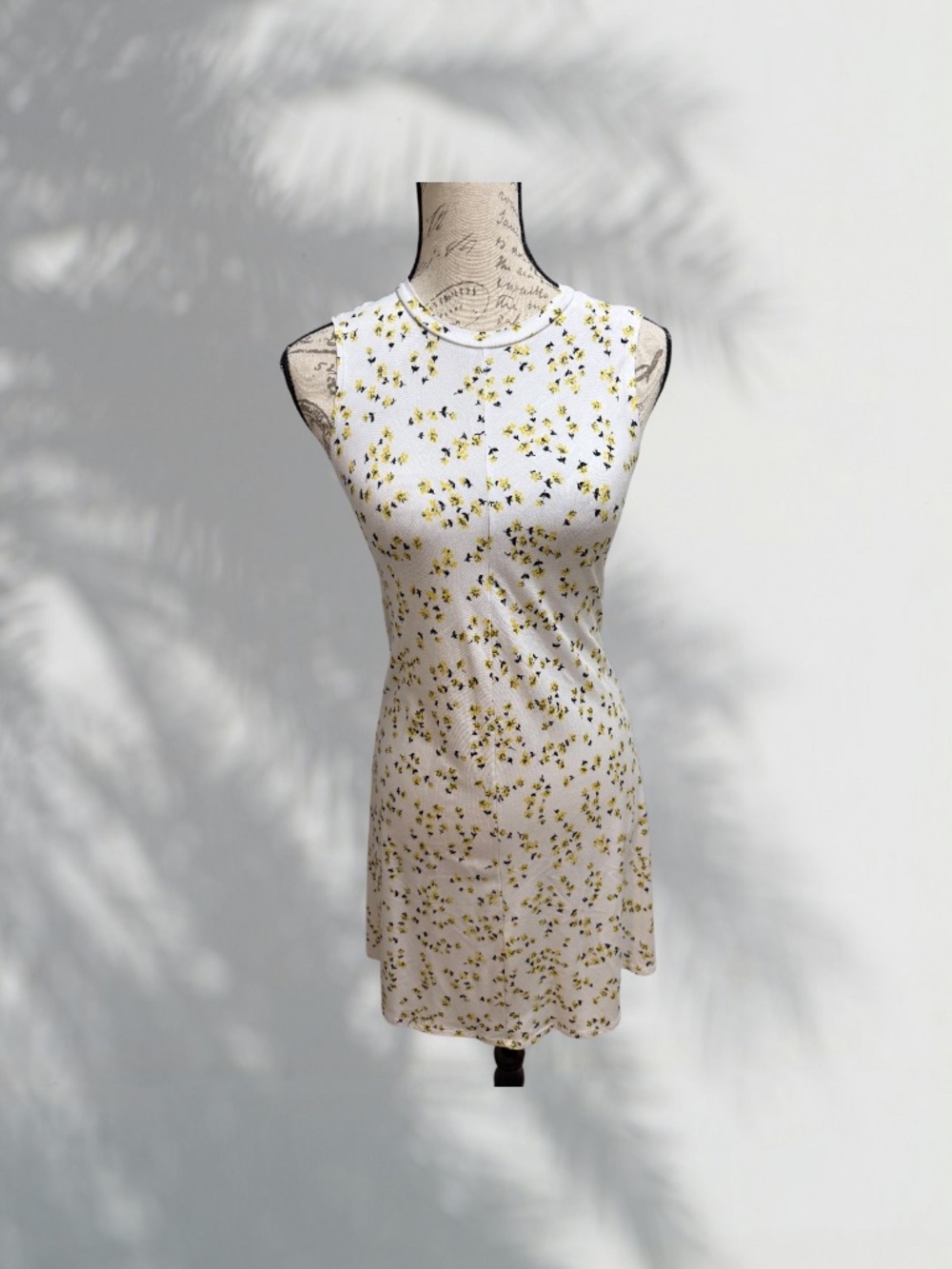 NORDSTROM Adorable A-line Dress Sleeveless Crew Neck XL 14/16 White/Flowers VGUC